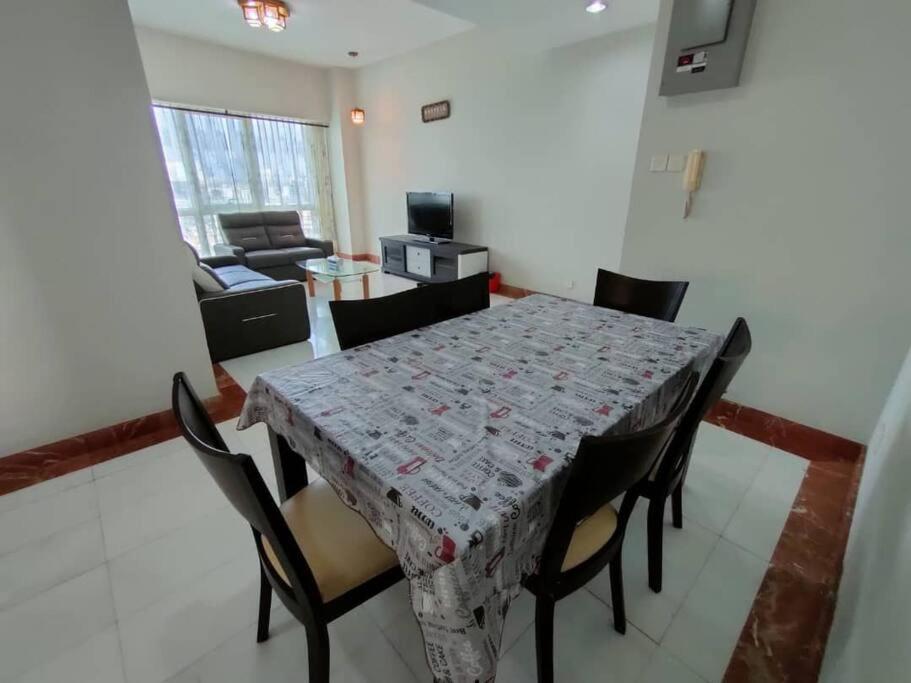 Kuching City 3Bedrooms Apartment Eksteriør bilde